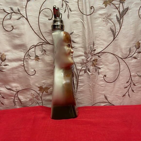 Glen Campbell Jim Beam ( Empty) Whiskey Decanter. 1977. Los Angeles CA - Picture 7 of 7